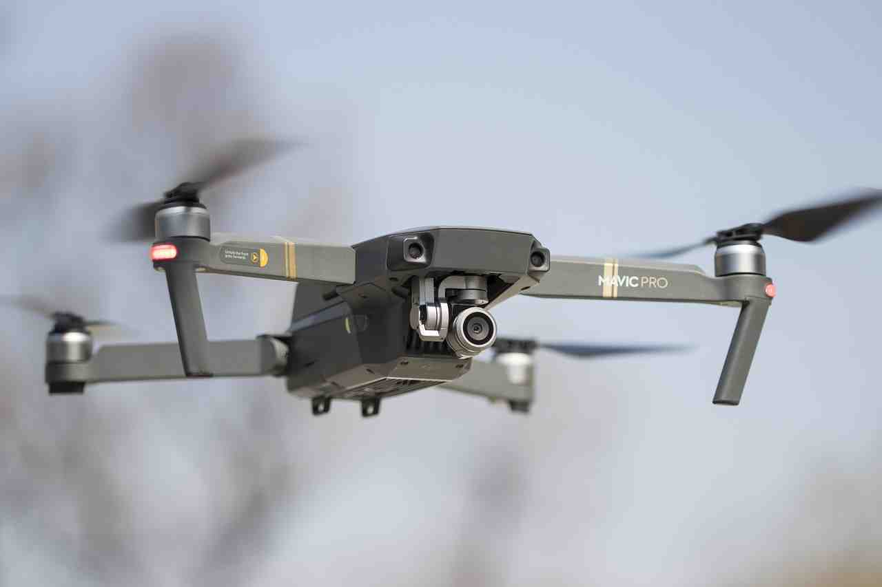les drones, vol, quadrocopter